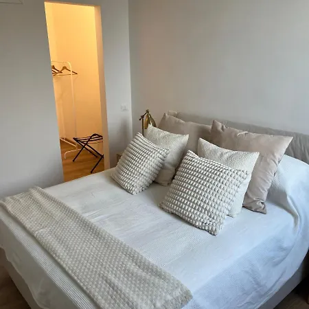 Apartment Con Terrazzo